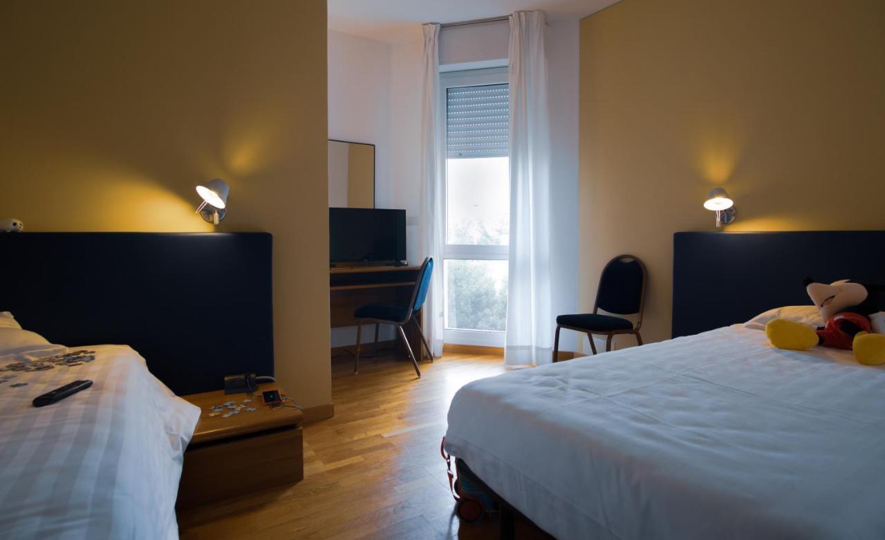 Mistral2 Hotel オリスターノ エクステリア 写真